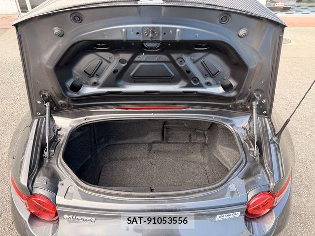 Mazda ROADSTER 2016-01 8101589-21