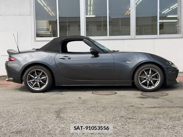 Mazda ROADSTER 2016-01 8101589-4