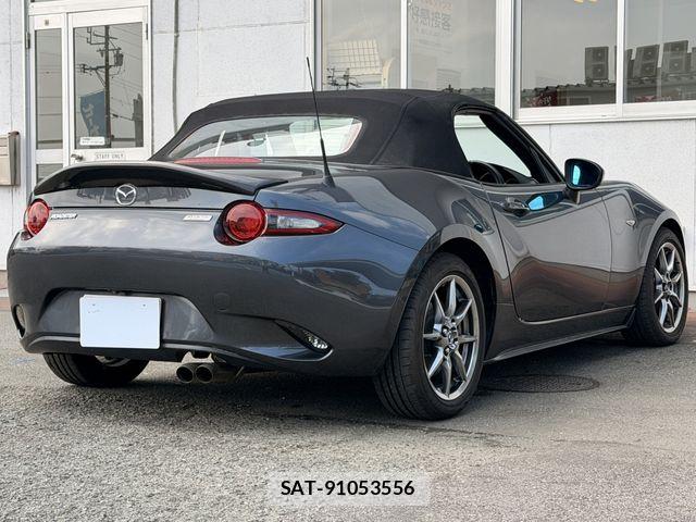 Mazda ROADSTER 2016-01 8101589-5