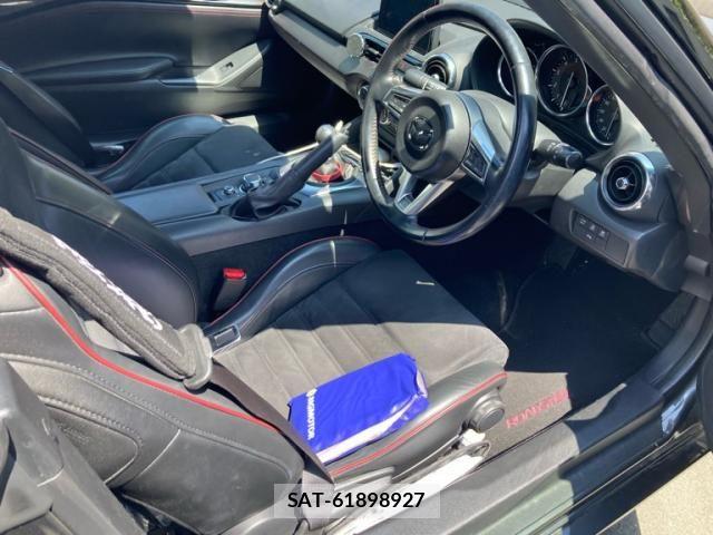 Mazda ROADSTER 2018-09 8101590-12