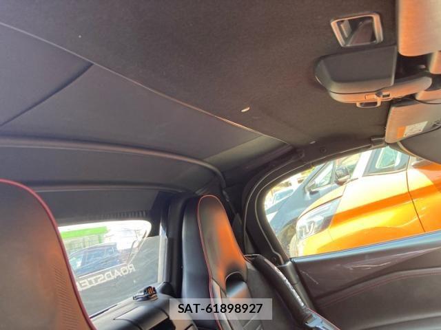 Mazda ROADSTER 2018-09 8101590-14