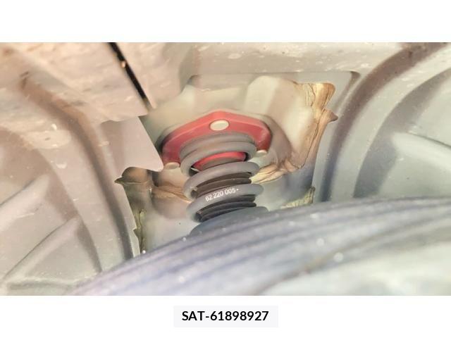 Mazda ROADSTER 2018-09 8101590-25