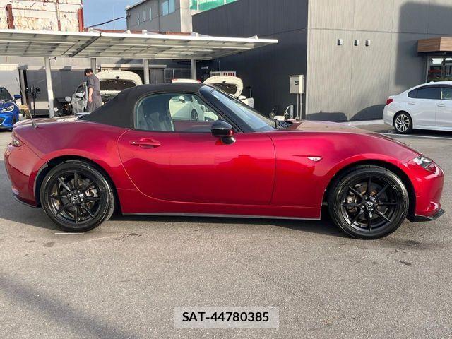 Mazda ROADSTER 2019-10 8101587-13