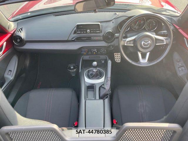 Mazda ROADSTER 2019-10 8101587-1
