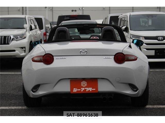 Mazda ROADSTER 2015-09 8101593-14