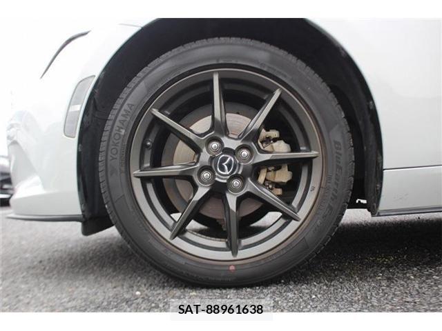Mazda ROADSTER 2015-09 8101593-18