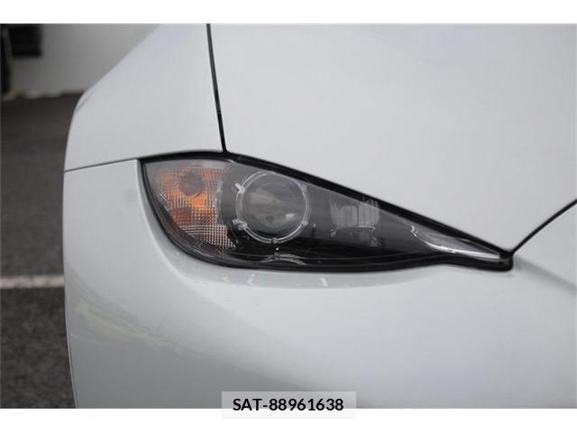 Mazda ROADSTER 2015-09 8101593-24