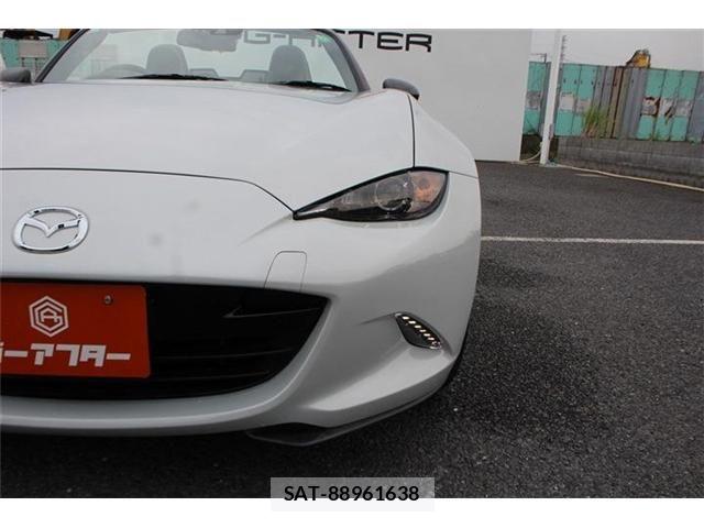 Mazda ROADSTER 2015-09 8101593-25