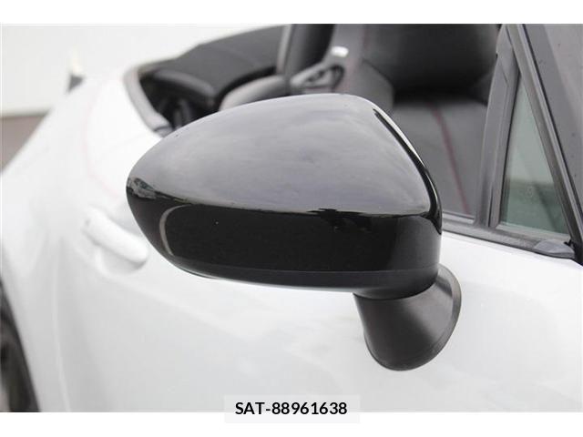 Mazda ROADSTER 2015-09 8101593-29