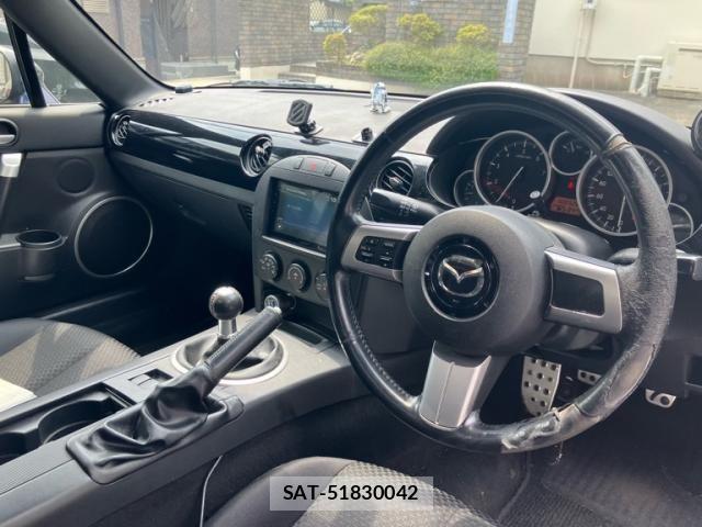 Mazda ROADSTER 2008-09 8101594-11