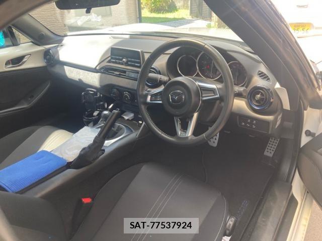 Mazda ROADSTER 2022-07 8101585-11