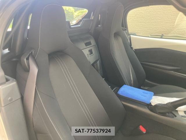 Mazda ROADSTER 2022-07 8101585-12