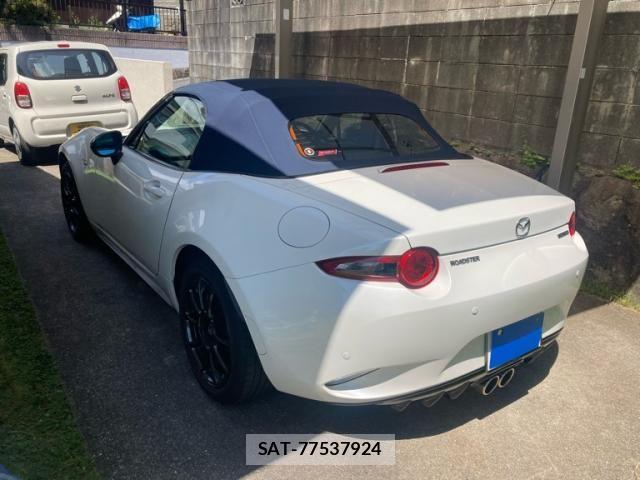 Mazda ROADSTER 2022-07 8101585-2