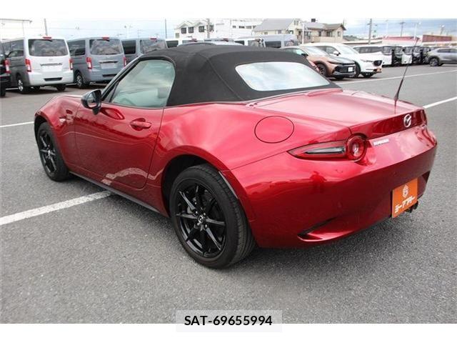 Mazda ROADSTER 2025-01 8101584-11