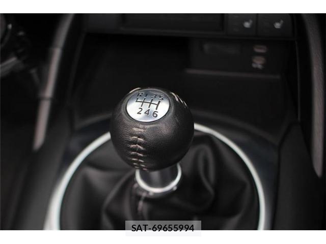 Mazda ROADSTER 2025-01 8101584-1