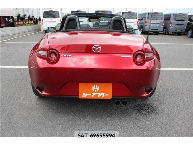 Mazda ROADSTER 2025-01 8101584-20