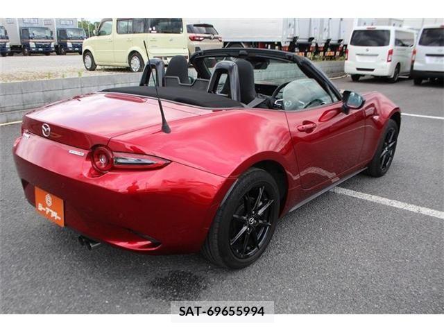 Mazda ROADSTER 2025-01 8101584-21