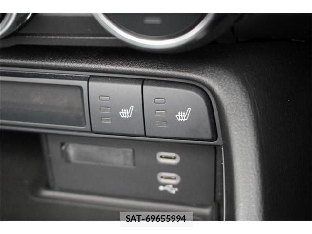 Mazda ROADSTER 2025-01 8101584-5