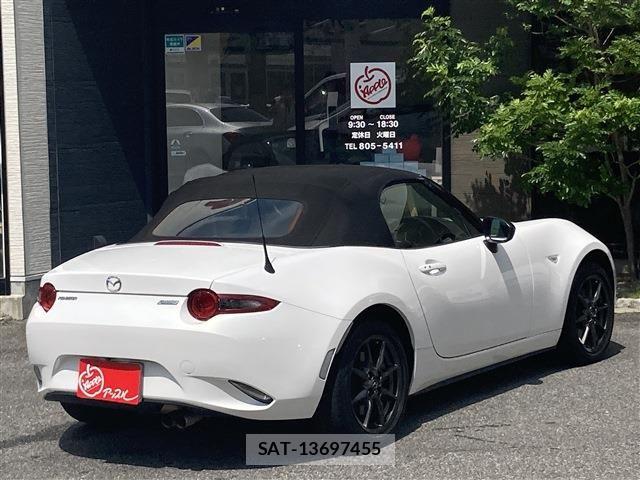 Mazda ROADSTER 2016-02 8101588-2
