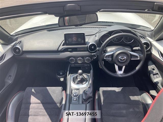 Mazda ROADSTER 2016-02 8101588-4