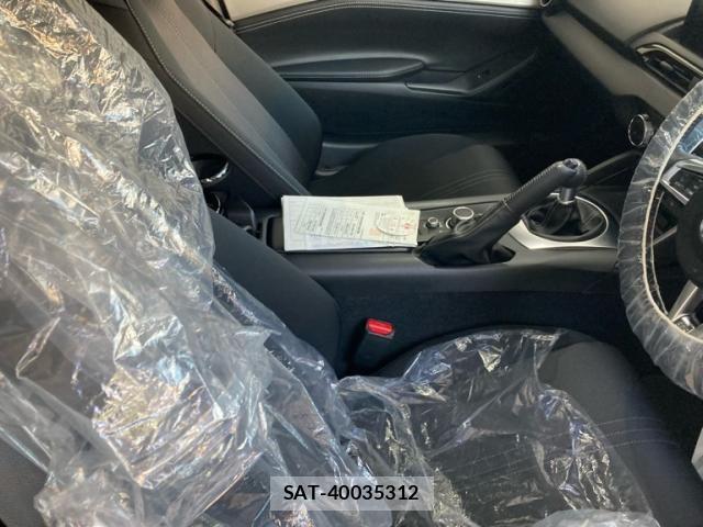 Mazda ROADSTER 2023-12 8101583-11