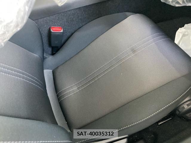 Mazda ROADSTER 2023-12 8101583-12