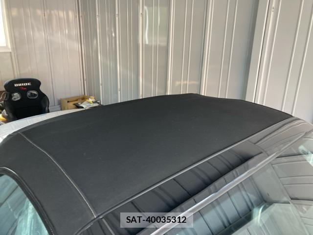 Mazda ROADSTER 2023-12 8101583-4