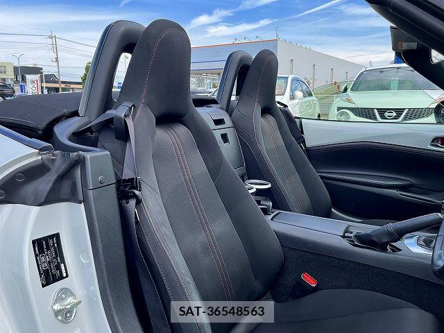 Mazda ROADSTER 2015-07 8101591-9