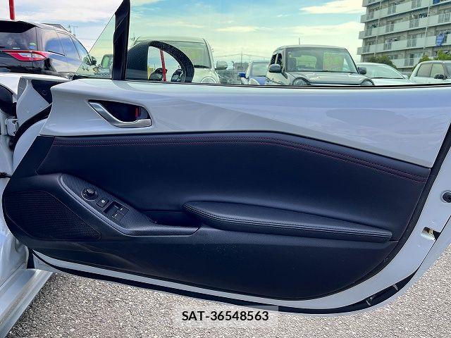 Mazda ROADSTER 2015-07 8101591-21