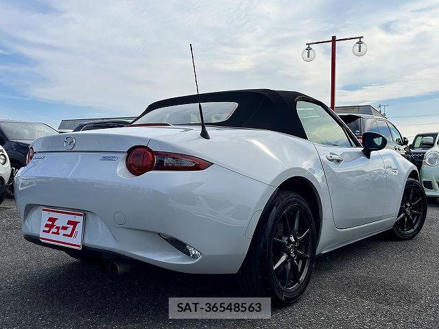 Mazda ROADSTER 2015-07 8101591-2