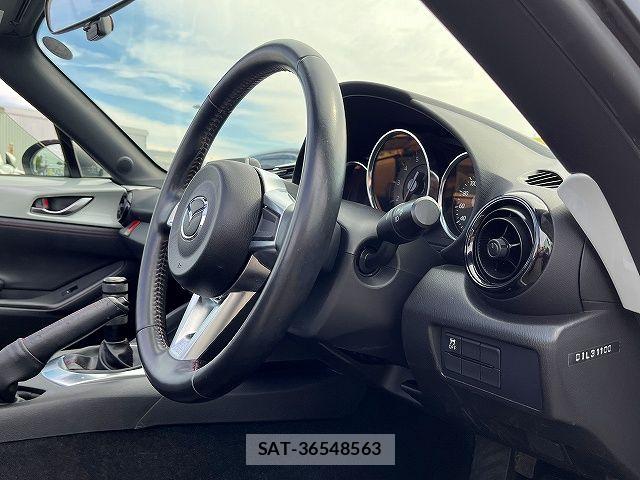 Mazda ROADSTER 2015-07 8101591-3