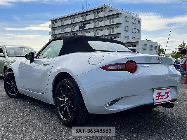 Mazda ROADSTER 2015-07 8101591-8