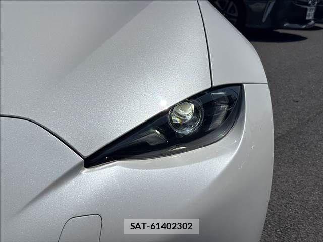 Mazda ROADSTER 2024-04 8209880-10
