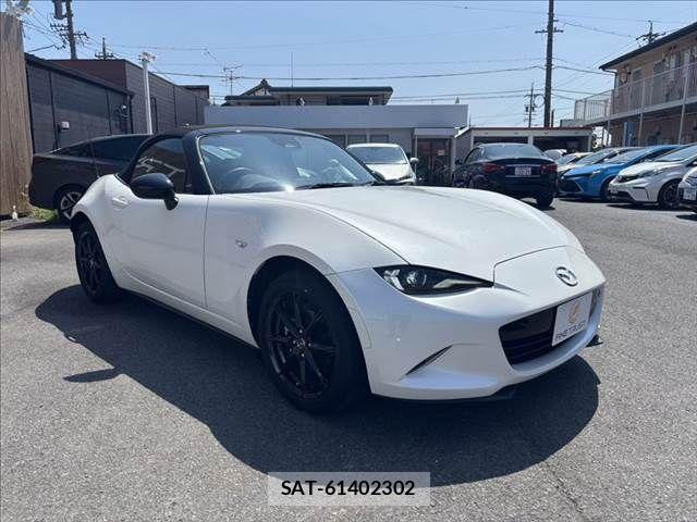 Mazda ROADSTER 2024-04 8209880-14
