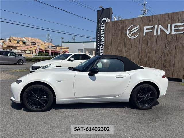 Mazda ROADSTER 2024-04 8209880-19