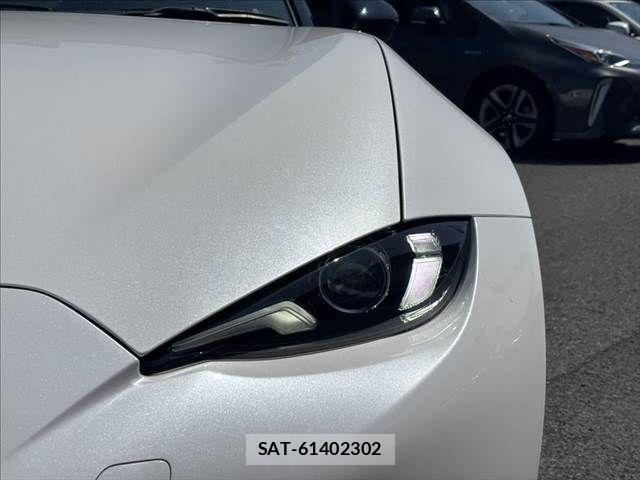 Mazda ROADSTER 2024-04 8209880-20