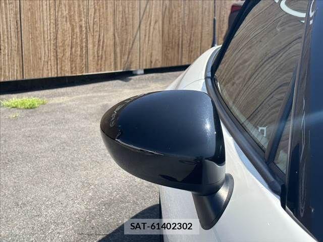Mazda ROADSTER 2024-04 8209880-23