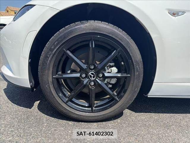 Mazda ROADSTER 2024-04 8209880-25