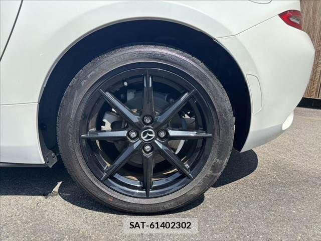 Mazda ROADSTER 2024-04 8209880-26