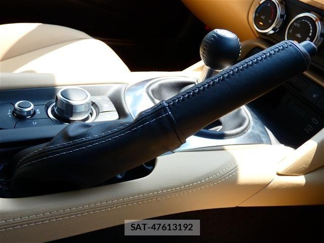 Mazda ROADSTER 2024-09 8209876-8