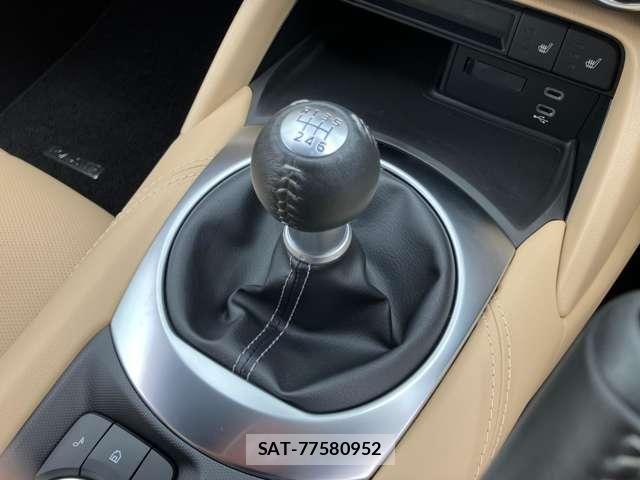 Mazda ROADSTER 2025-06 8209877-23