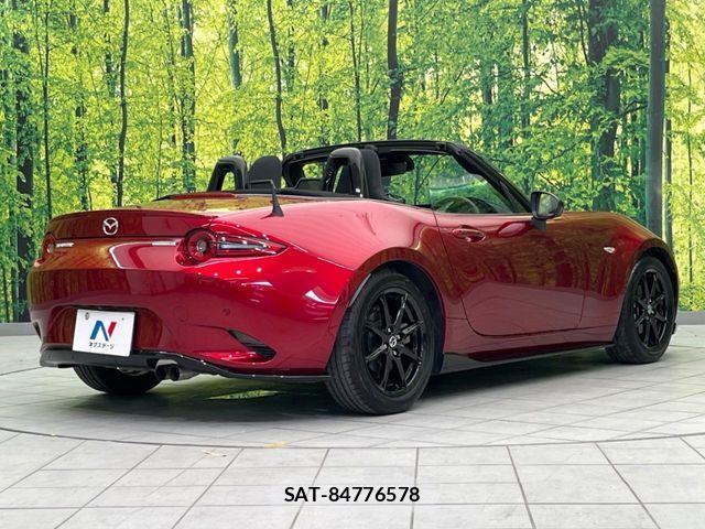 Mazda ROADSTER 2024-08 8209878-15