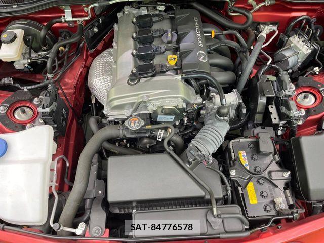Mazda ROADSTER 2024-08 8209878-16