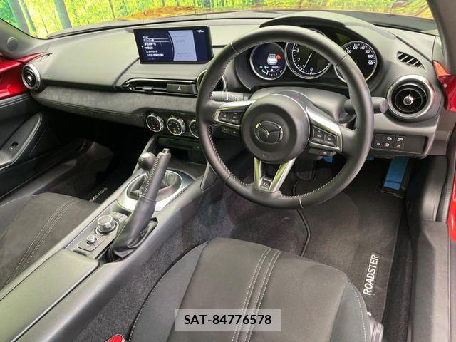 Mazda ROADSTER 2024-08 8209878-1