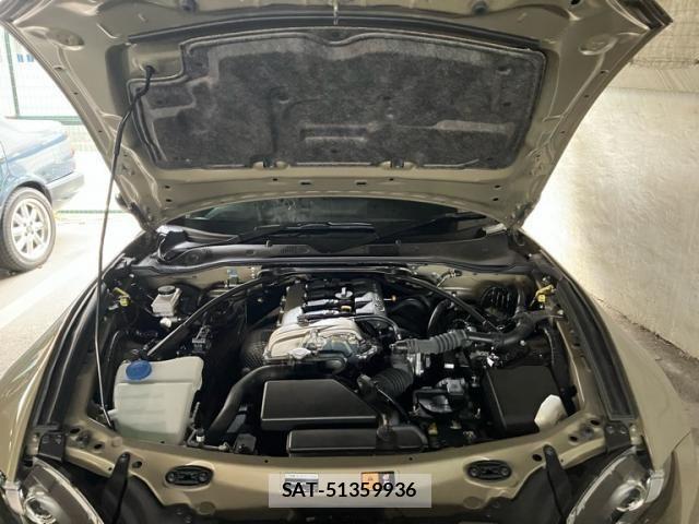 Mazda ROADSTER 2024-07 8231621-21