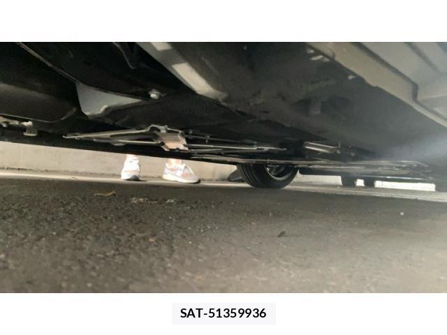 Mazda ROADSTER 2024-07 8231621-26