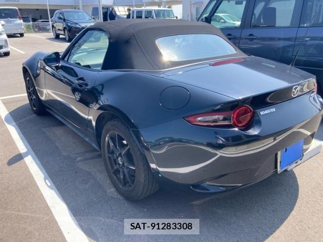 Mazda ROADSTER 2020-08 8231623-3