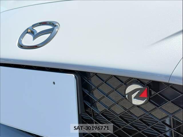 Mazda ROADSTER 2026-04 8231620-23