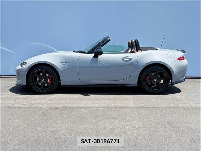 Mazda ROADSTER 2026-04 8231620-8