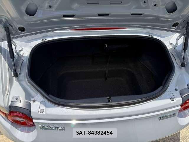 Mazda ROADSTER 2025-05 8246525-11